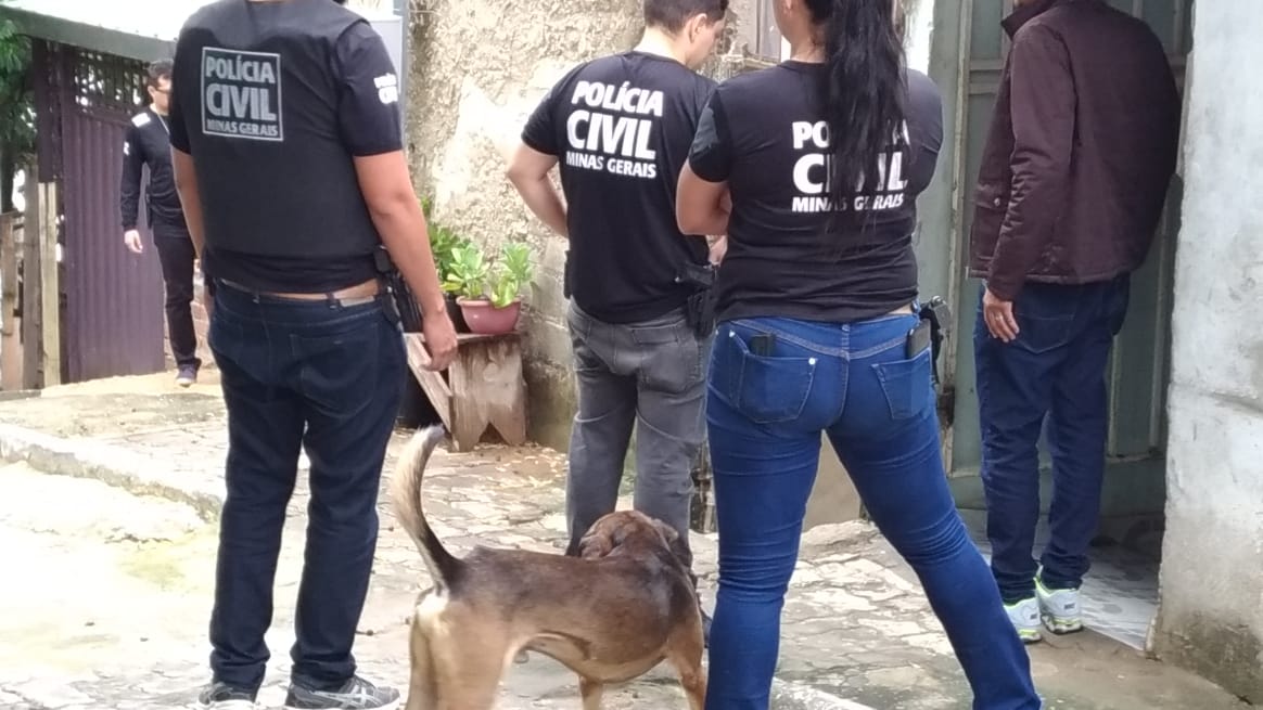 Homem e mulher são presos em PE e Minas suspeitos de estupro virtual contra acreana