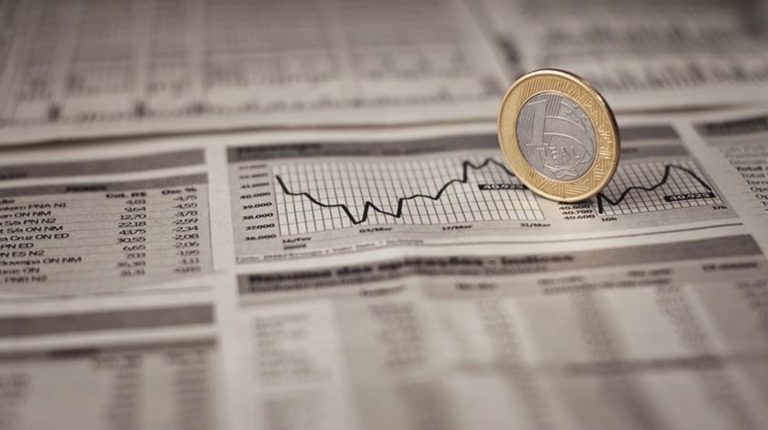 Apesar da crise, balança comercial brasileira fecha 2021 com superávit de 21,1% em relação a 2020