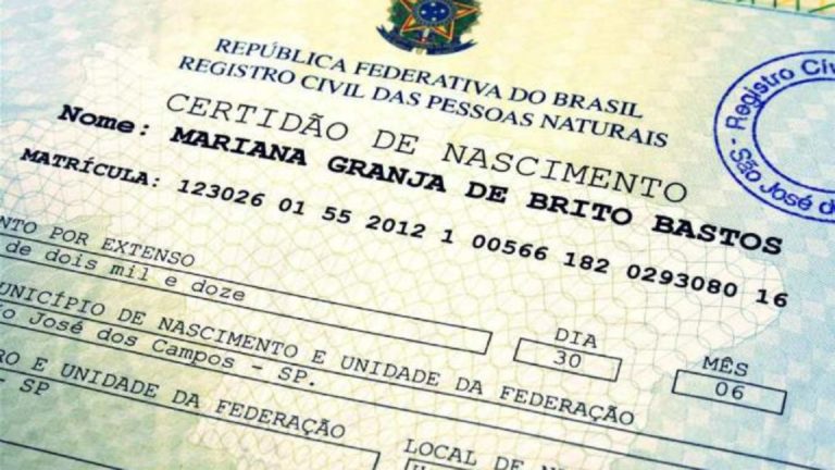 Pessoas trans podem alterar nome e gênero de documentos em cartório; confira taxa cobrada no AC