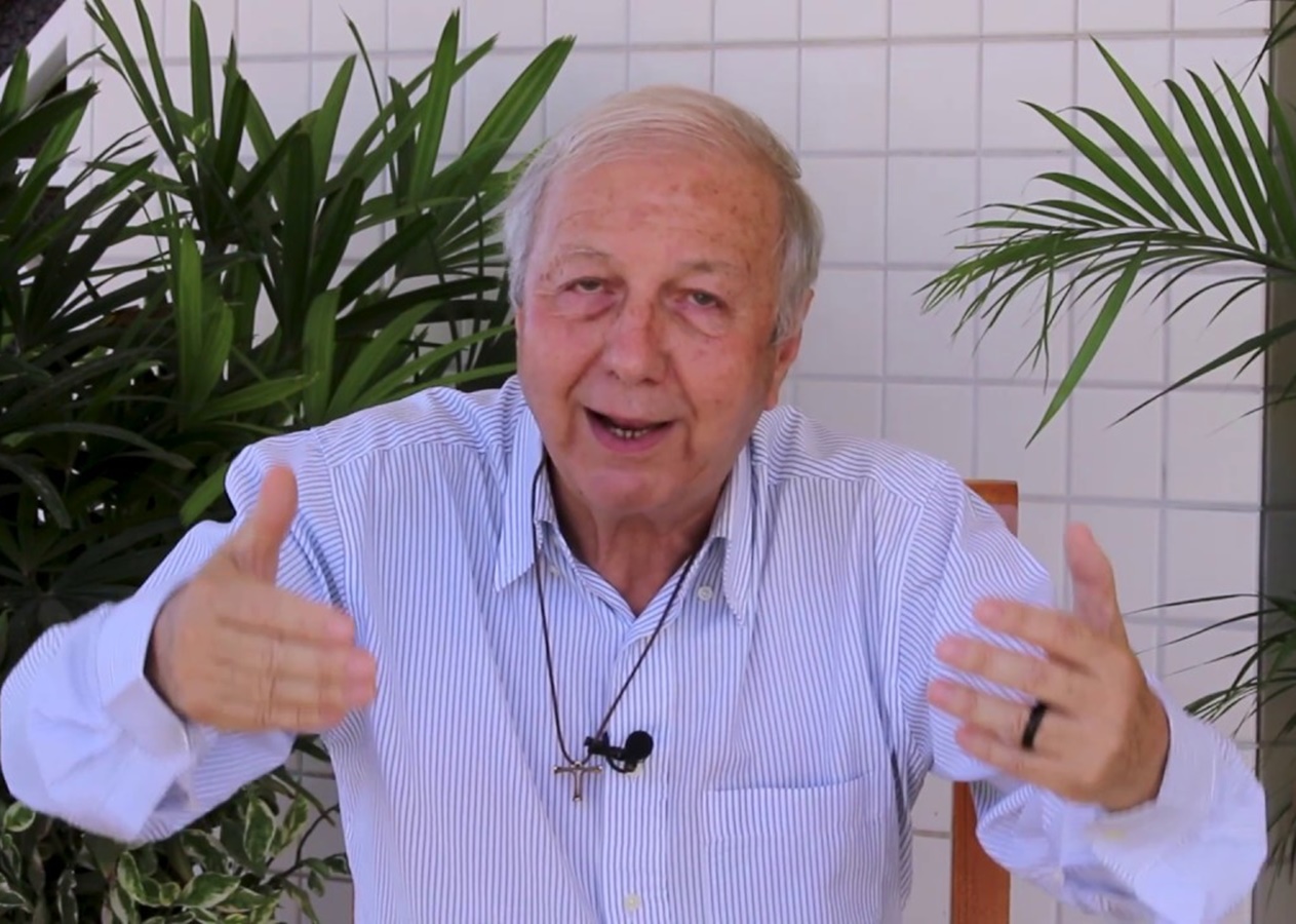 “Combater intolerância religiosa é mais importante que Dia do Católico”, diz padre