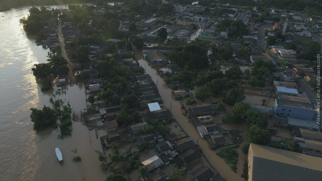 Rio Acre inicia vazante na fronteira após três dias de grande tensão