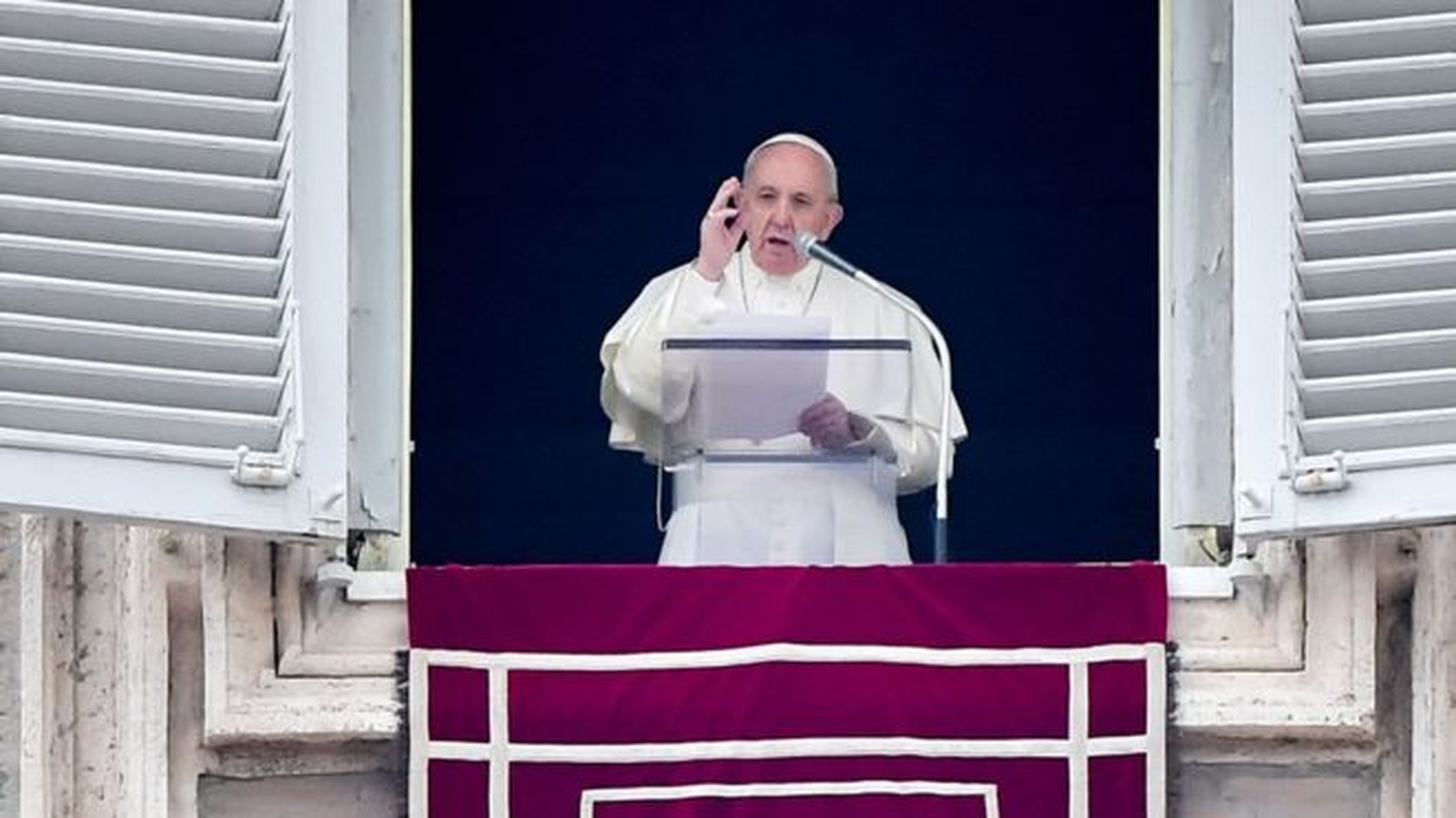 Por que o papa Francisco decidiu mudar um trecho do Pai Nosso