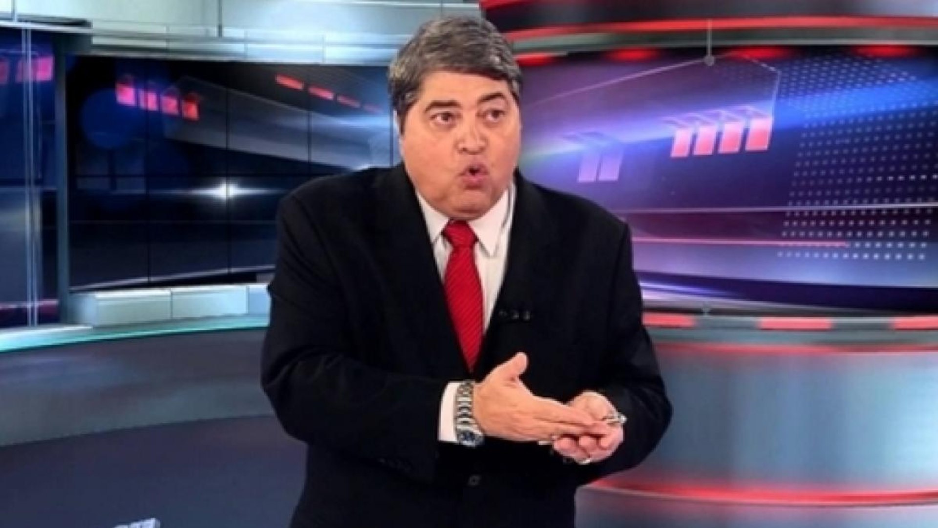 Irritado com roubos, Datena desafia bandidos ao vivo