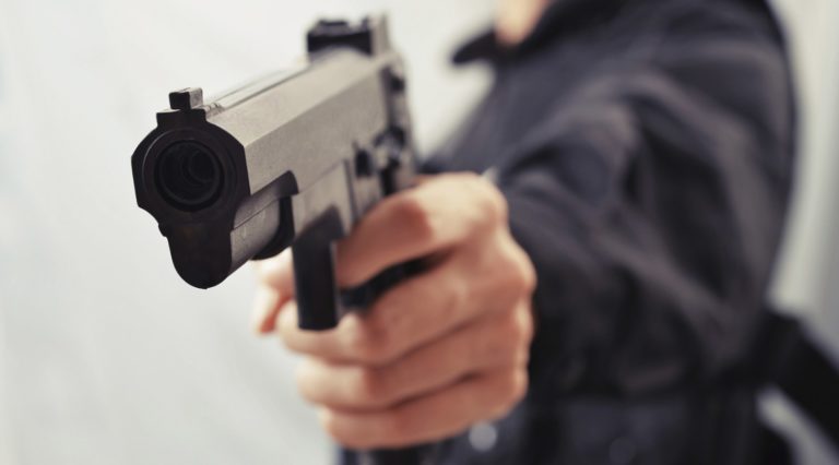 Seis são presos suspeitos de invadir açougue e render clientes no interior