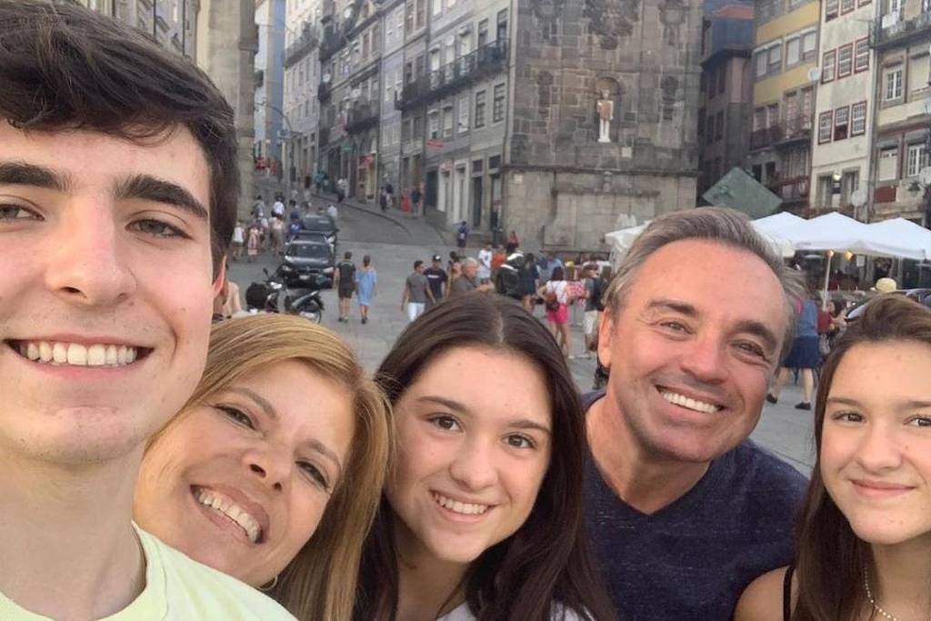 Filho de Gugu Liberato presta queixa contra a própria mãe