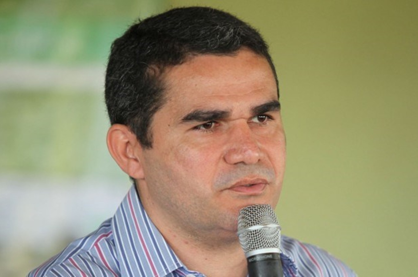 Mentira de Jamyl Asfury sobre prefeita tem repúdio nas redes sociais