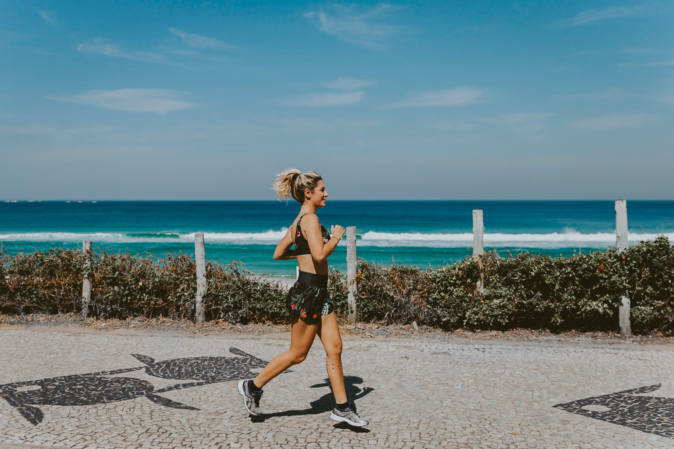 Como escolher a roupa fitness ideal para começar a treinar