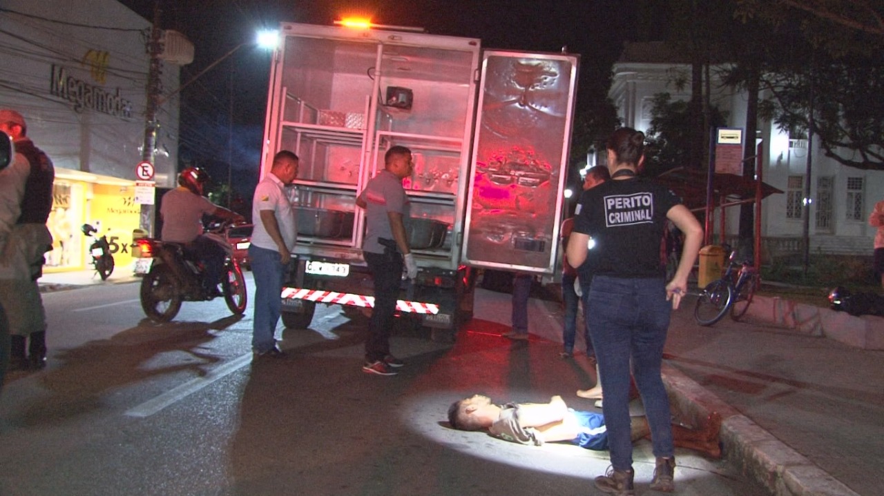 Morador de rua é morto com facada no peito na noite de sexta, em Rio Branco