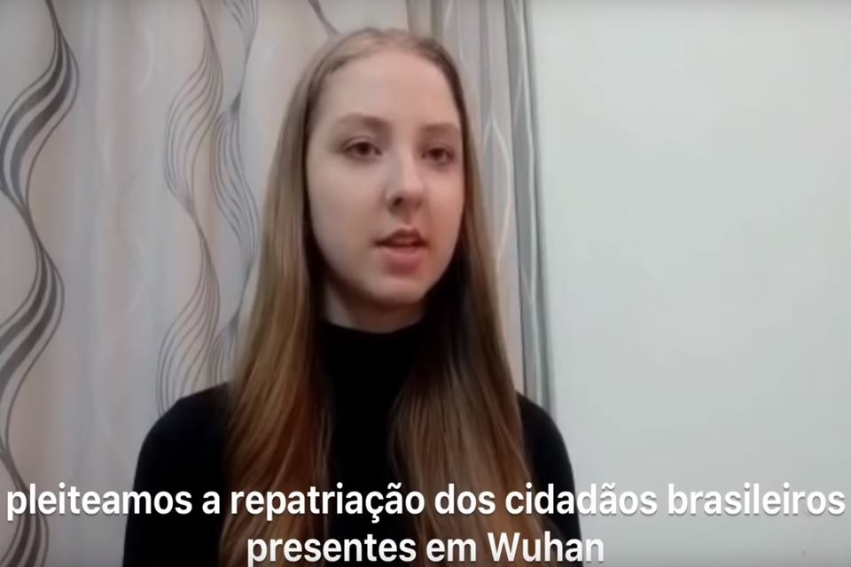 Coronavírus: brasileiros apelam a Bolsonaro para sair da China