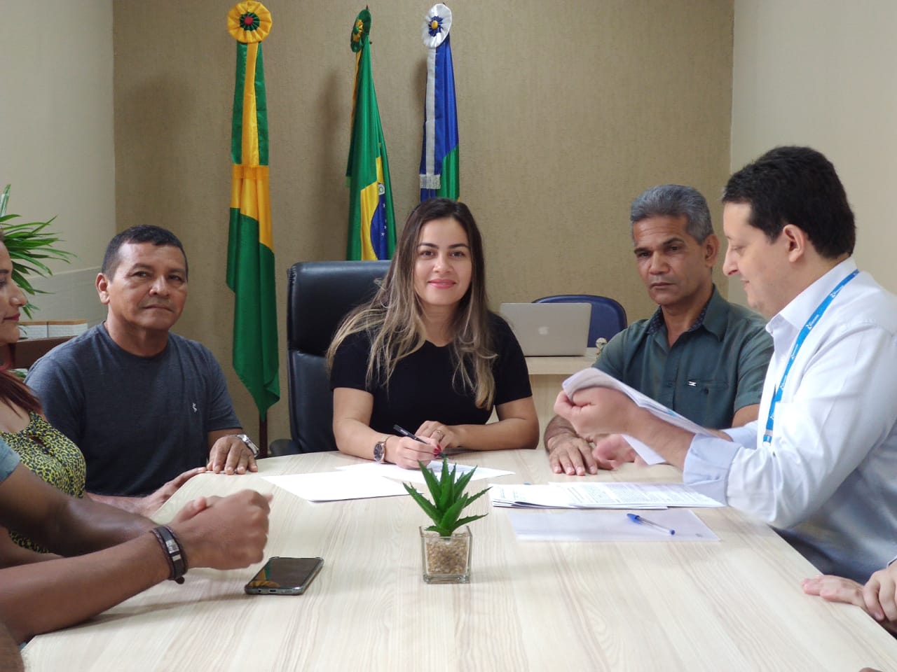 Fernanda Hassem firma parceria com Energisa para modernizar Rede Iluminação Pública