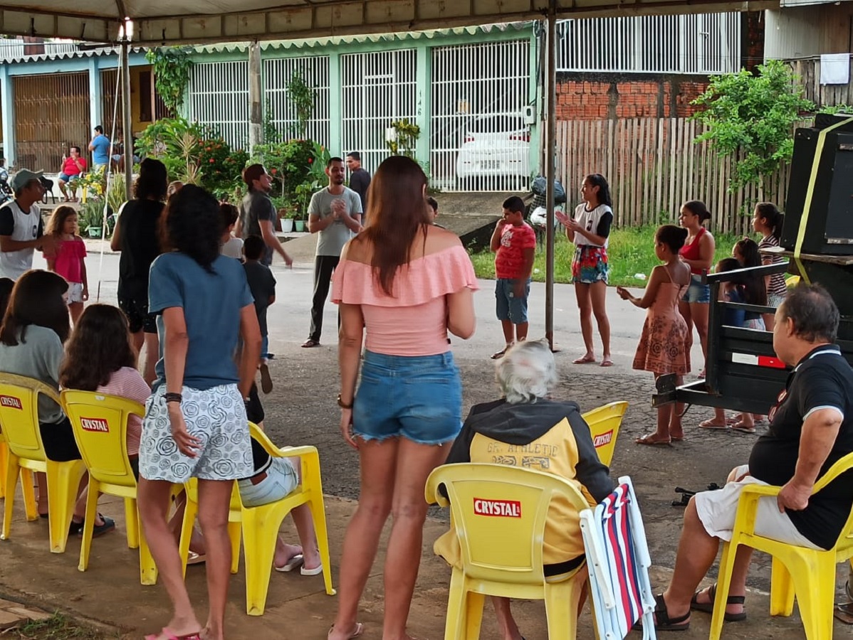 Teatro Candeeiro investe na periferia de Rio Branco para formar novos públicos