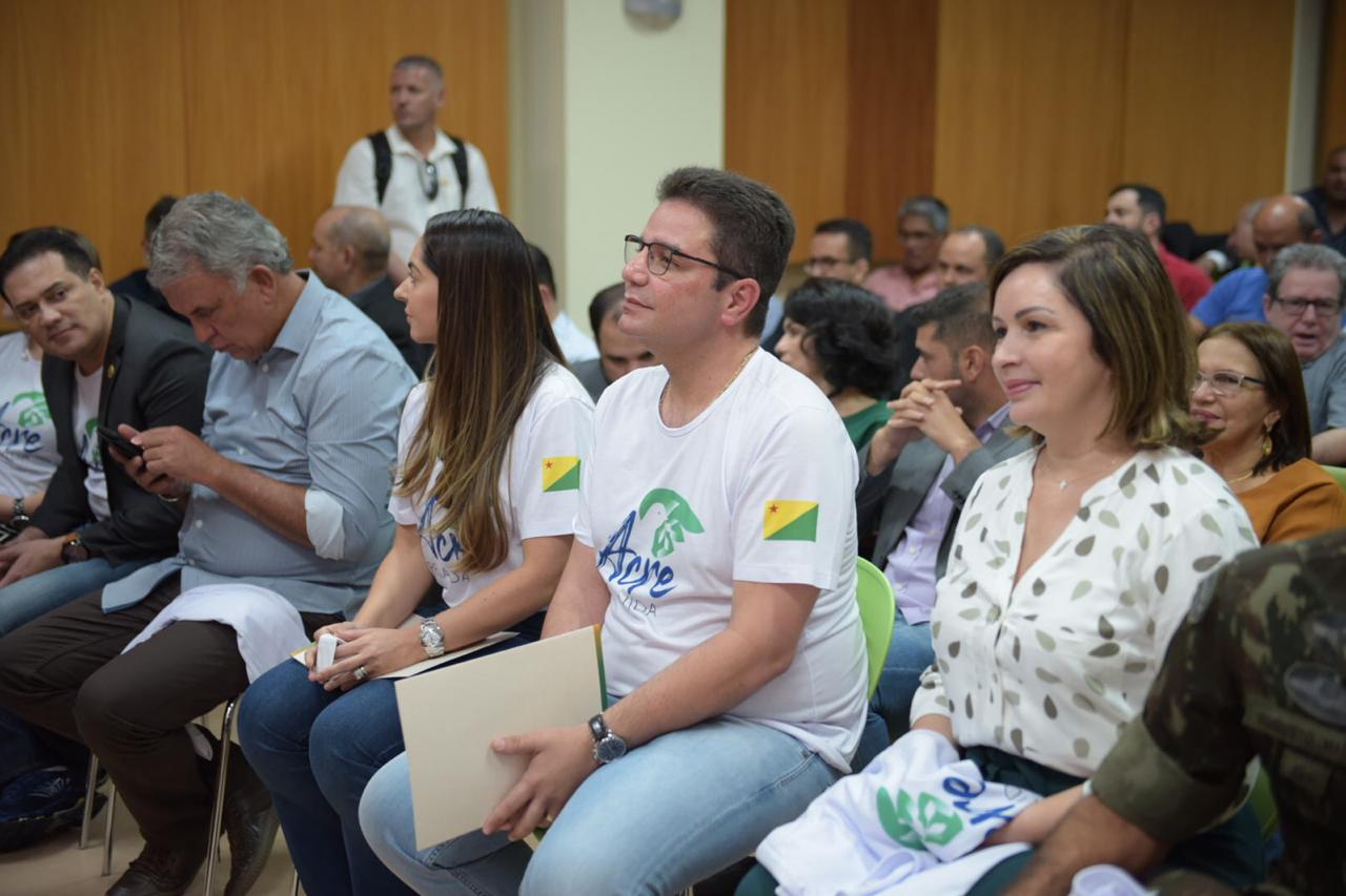 Governador anuncia convocação de mais de 200 militares que estão à disposição do Estado