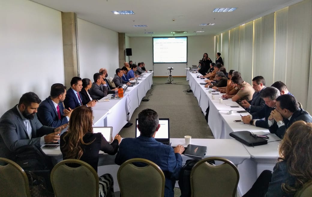 Governo do Acre debate ações de prevenção e combate a crimes ambientais durante Consórcio da Amazônia