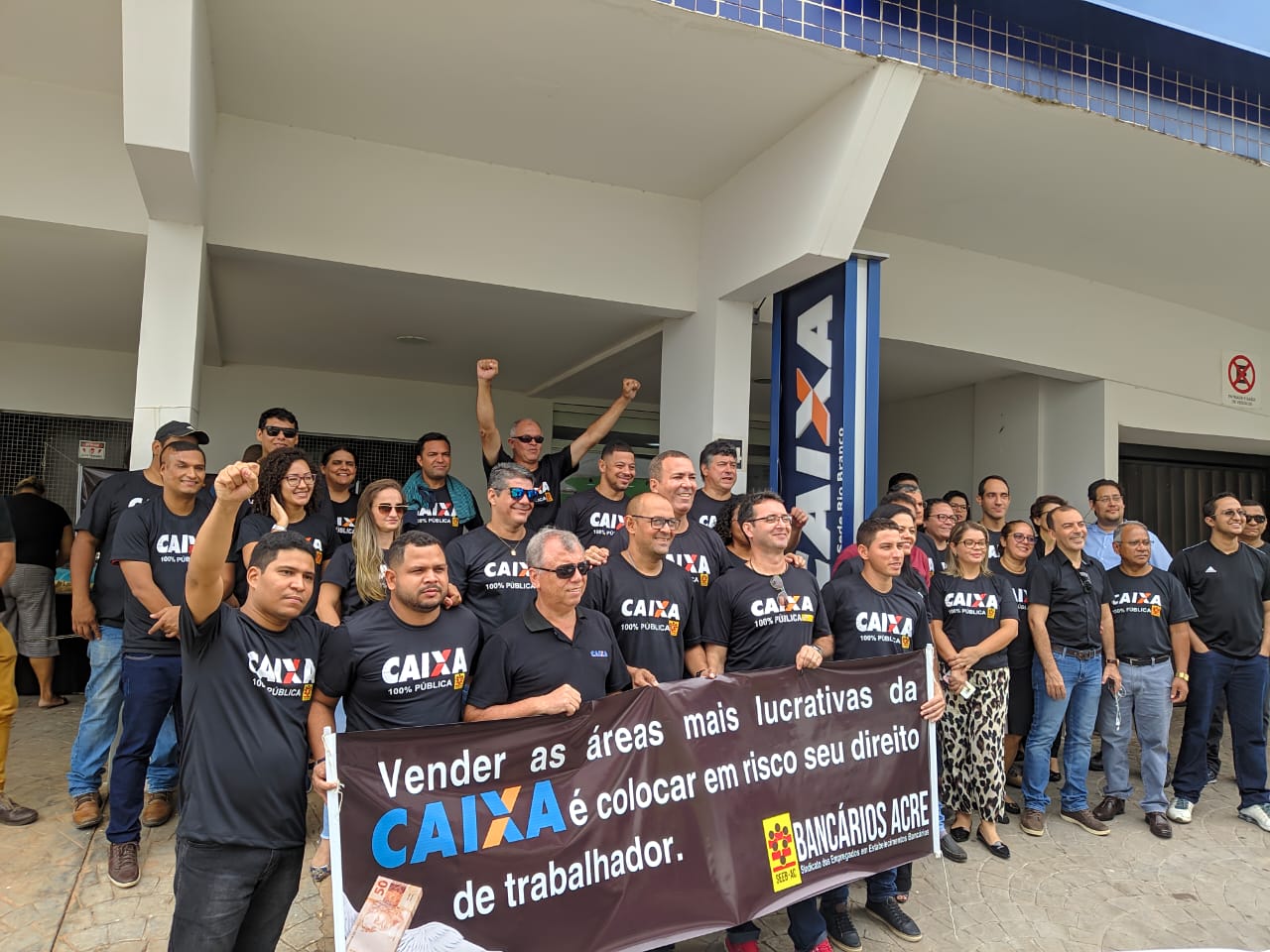Servidores da Caixa no Acre temem privatização e realizam paralisação nas agências
