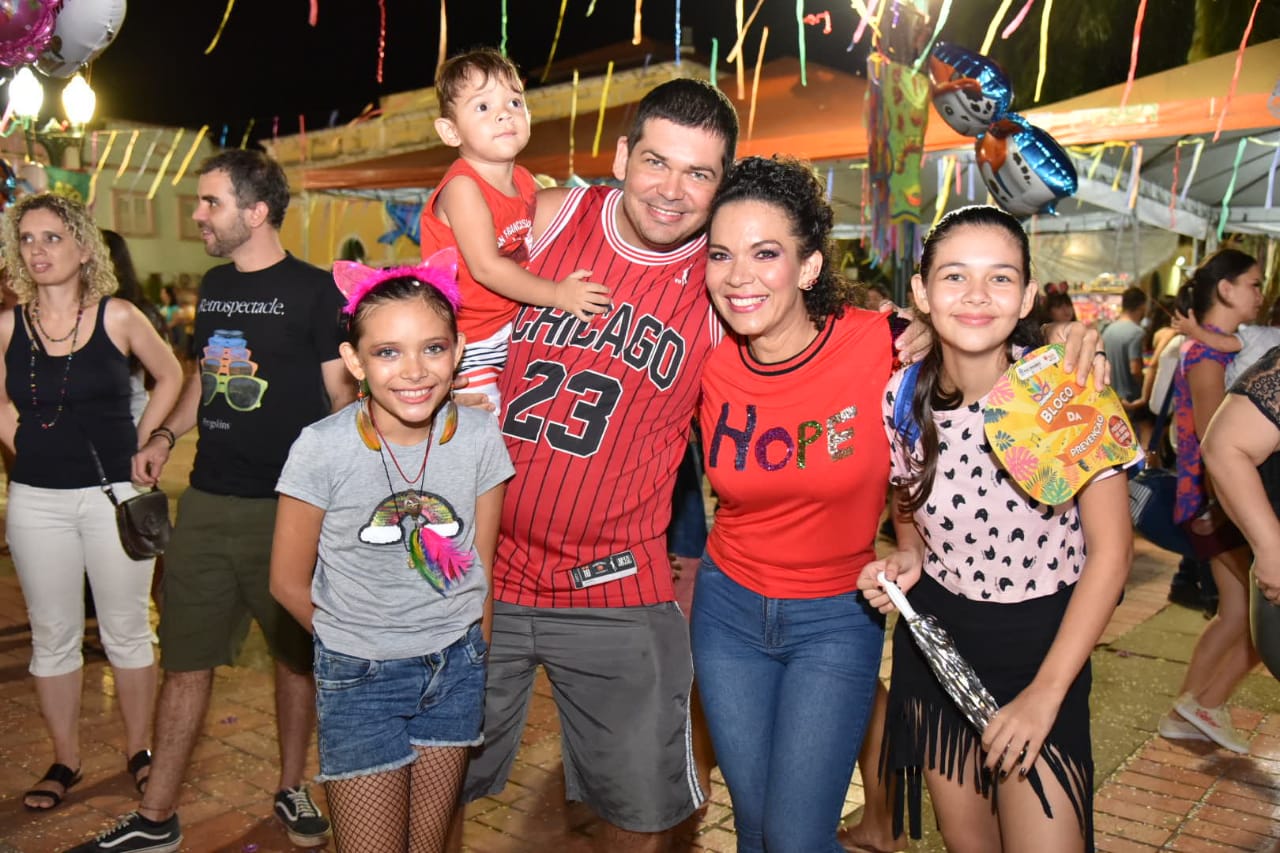 Mercado Velho tem Carnaval para a família nesta segunda-feira; confira os clicks