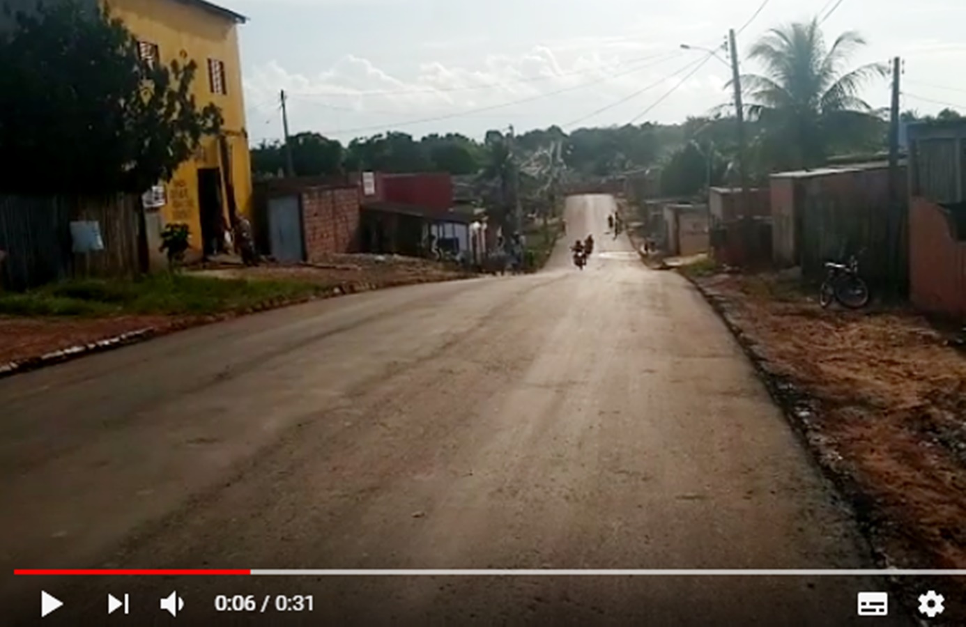 Morador do Montanhês elogia pavimentação de rua: “parabéns à prefeita”