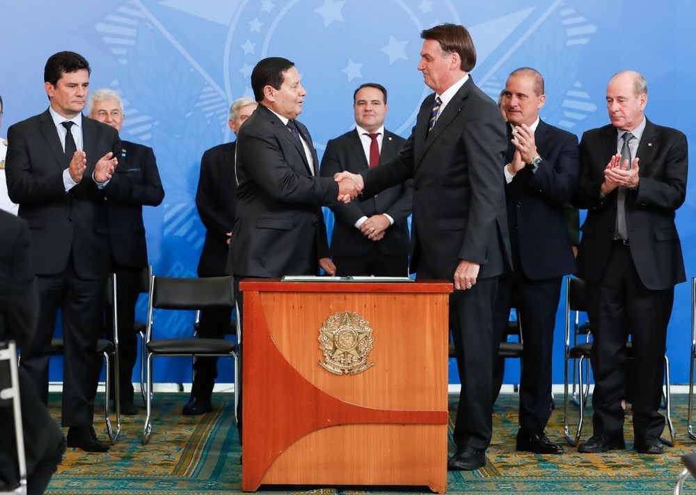 Bolsonaro exclui governadores do Conselho da Amazônia Legal