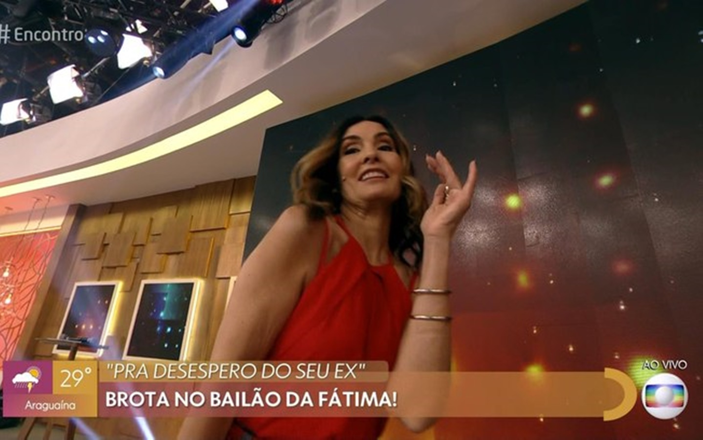 Chora, Bonner! Fátima Bernardes dança ‘Tudo Ok’ e quebra a web