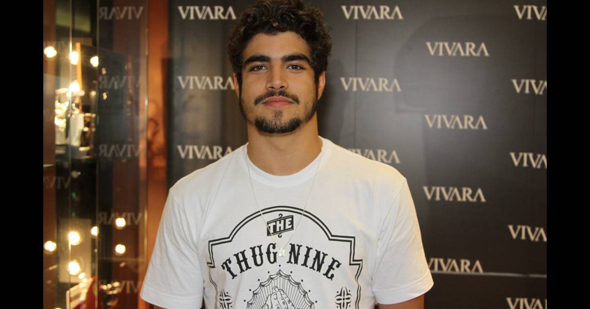 Caio Castro dá dicas para evitar “bad vibes” na quarentena