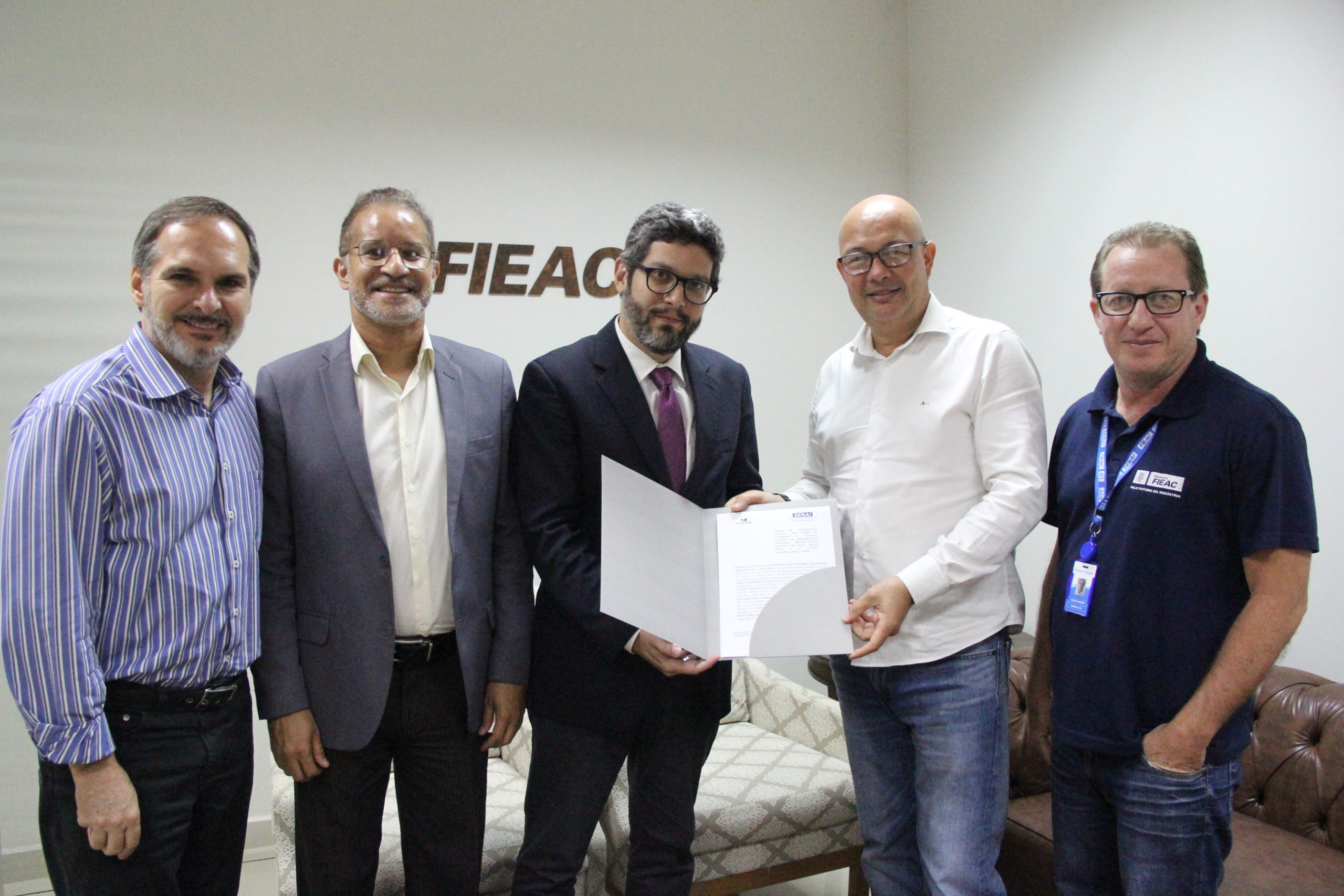 SENAI/AC e Centro Universitário U: Verse assinam termo de cooperação