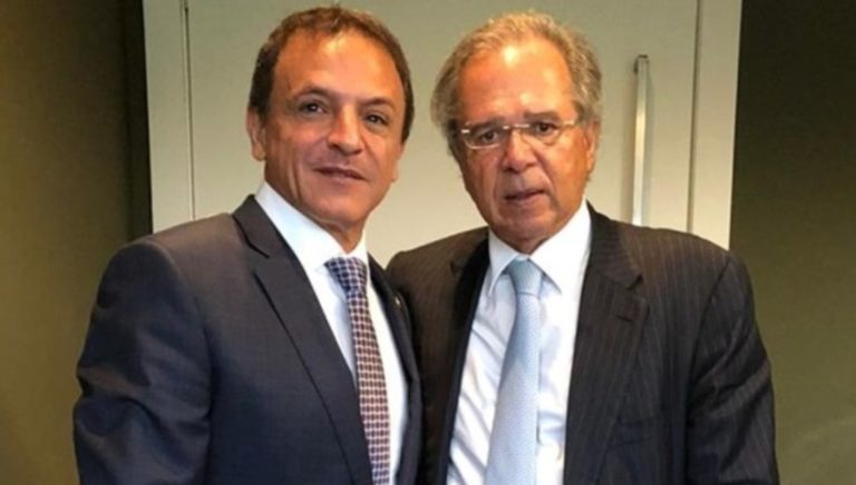 Guedes discute medidas de contenção de gastos com Marcio Bittar sobre a PEC dos gatilhos