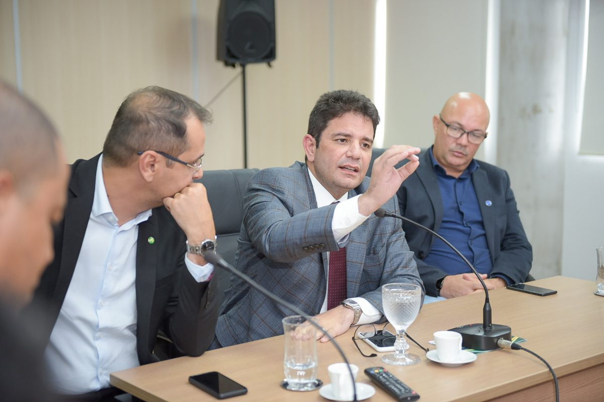 “O governo não vai atrapalhar quem quer investir no Acre”, garante Gladson a empresários