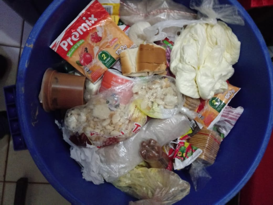 Detentos fazem greve de fome, mas polícia encontra comida estocada em presídio no Acre