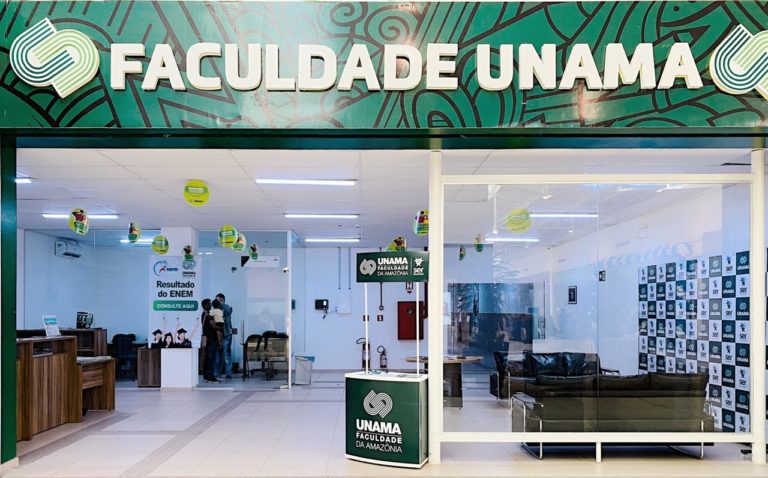 As três primeiras mensalidades por R$ 99,00 cada e bolsas de até  60% no primeiro ano e 50% até final do curso