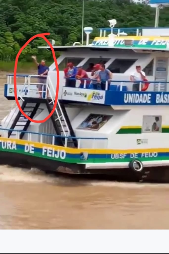 Deputado com suspeita de coronavírus descumpre isolamento e participa de evento
