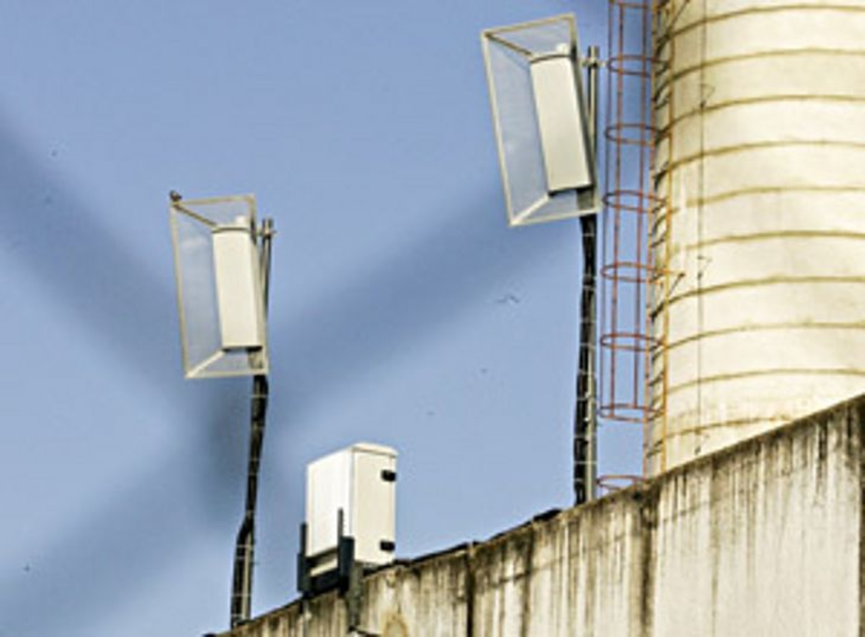 Empresa suspende bloqueio de sinal de celulares em presídios do Acre