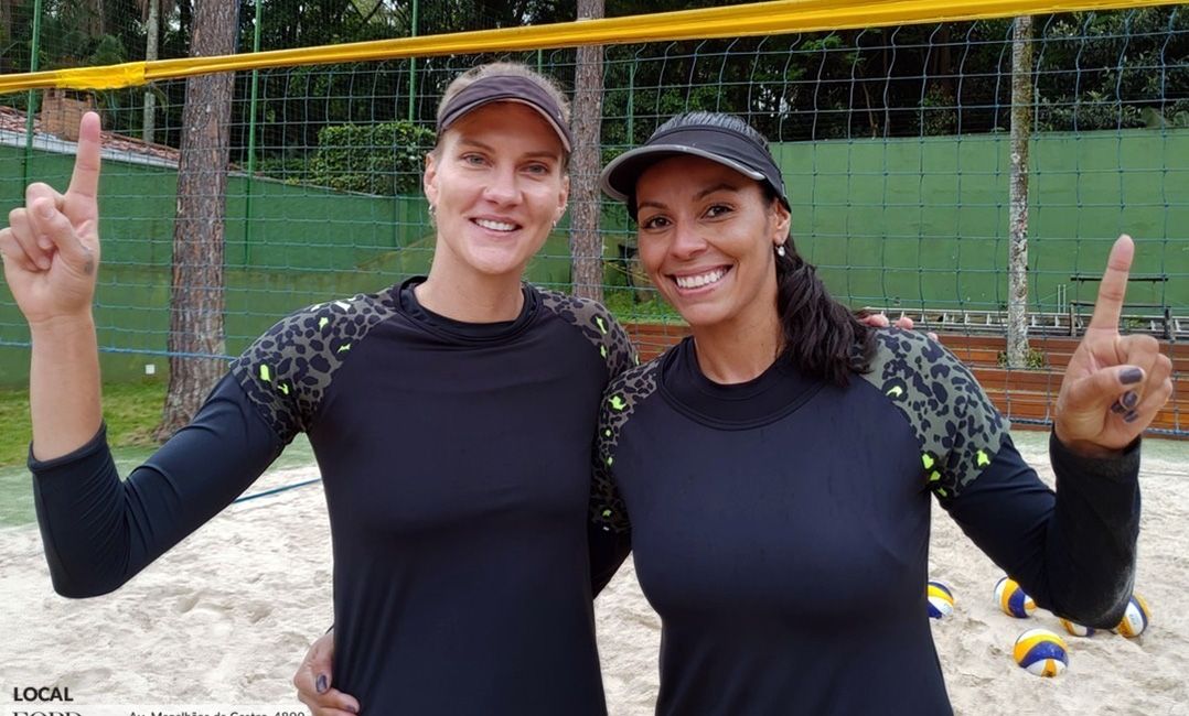 Campeãs olímpicas Mari e Paula estreiam dupla no vôlei de praia