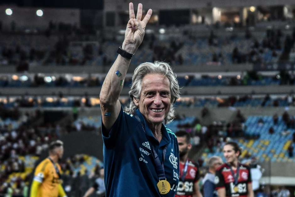 Benfica quer pagar R$ 50 milhões anuais a Jesus, diz site