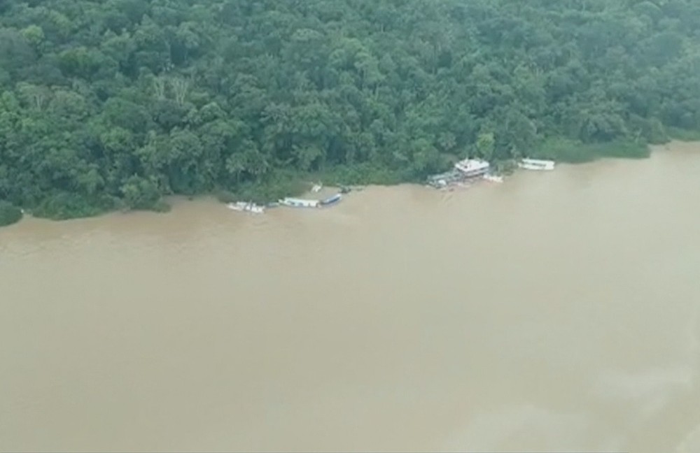 Buscas por vítimas de naufrágio no Sul do Amapá são retomadas