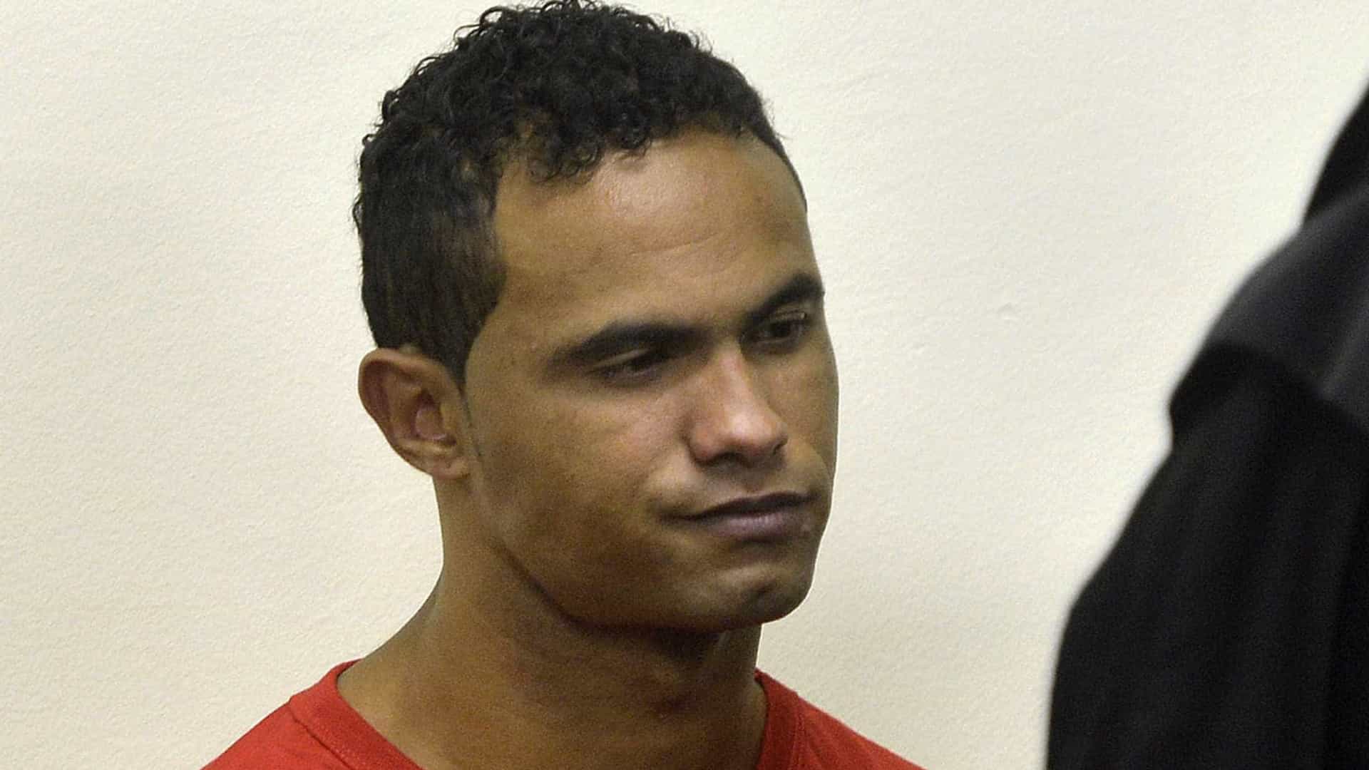 Justiça de Minas autoriza goleiro Bruno a se mudar para o Rio