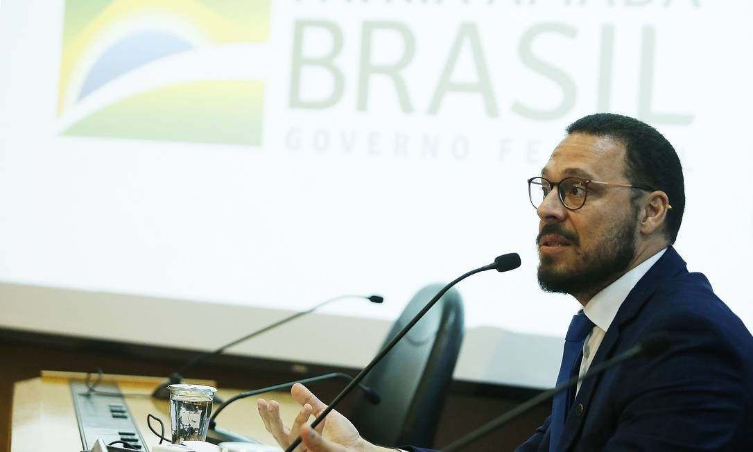 Coronavírus: Diretor da linha de frente do MS se afasta temporariamente e deve deixar cargo
