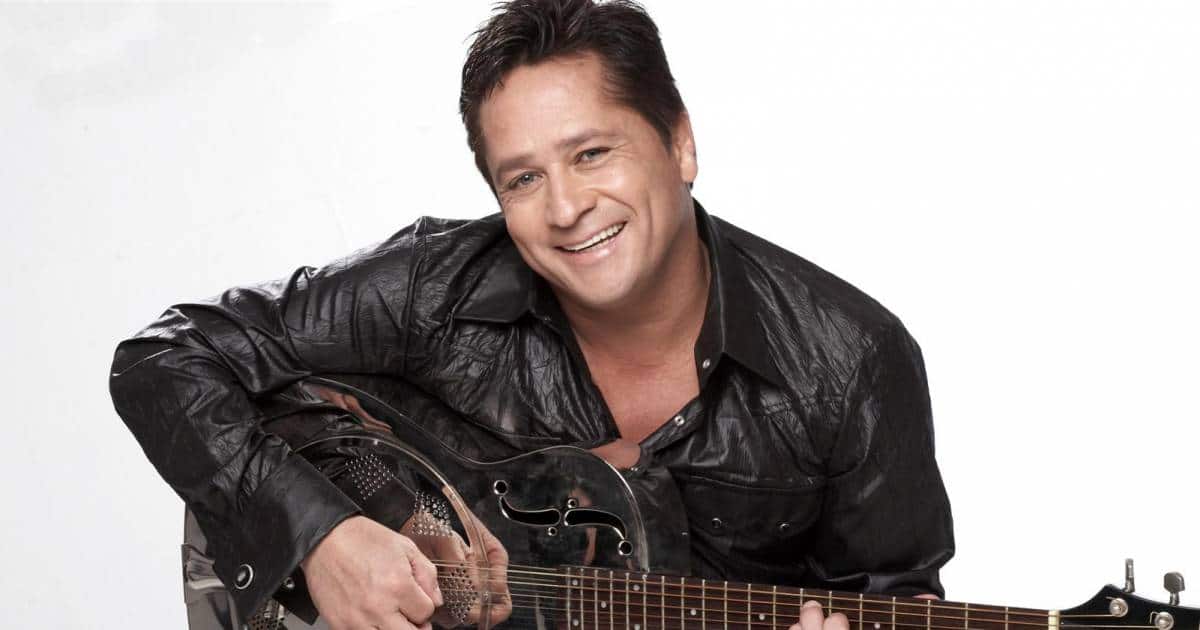Compositor processa Leonardo por causa de música Pense em Mim