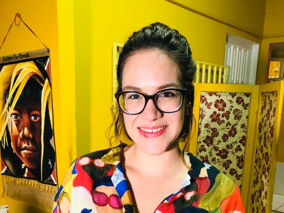 Empresária e chef de cozinha, Amanda Vasconcelos é a convidada do Raio X