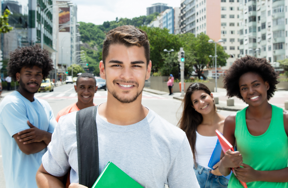 Covid-19: CNE define orientações para o ensino e calendário escolar pode ficar comprometido até 2022