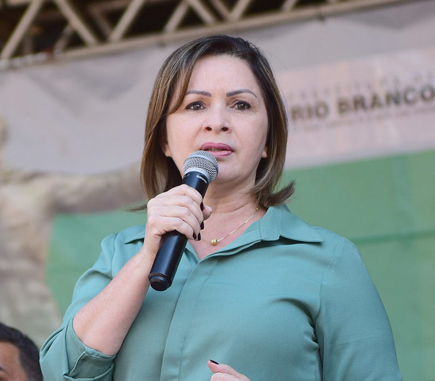 Prefeita Socorro Neri cria o Programa Farmácia Solidária em Rio Branco