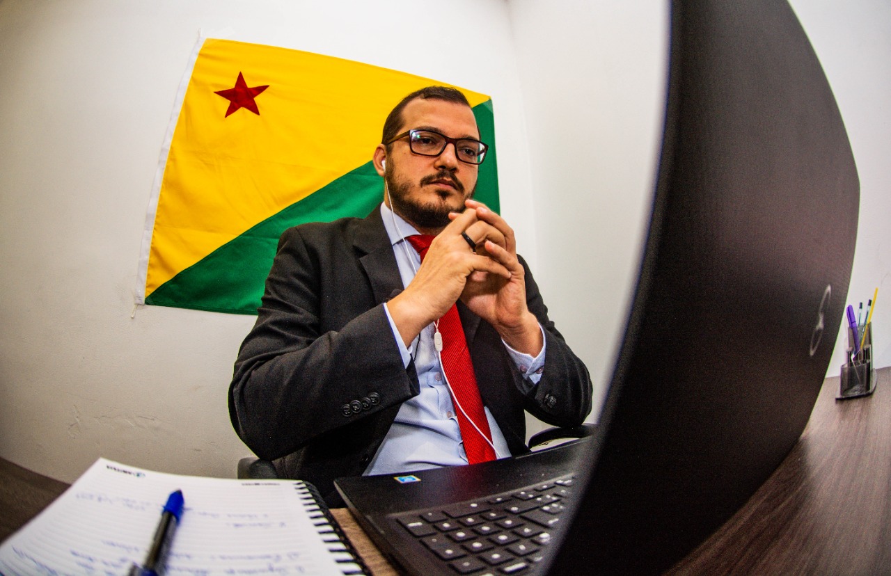 Rodrigo Forneck assume liderança do PT na Câmara de Vereadores de Rio Branco