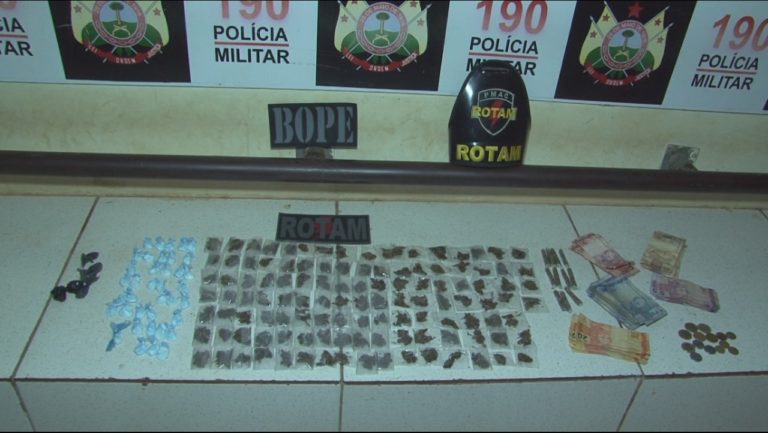 Trio é preso com skunk, cocaína, maconha e dinheiro no bairro conquista