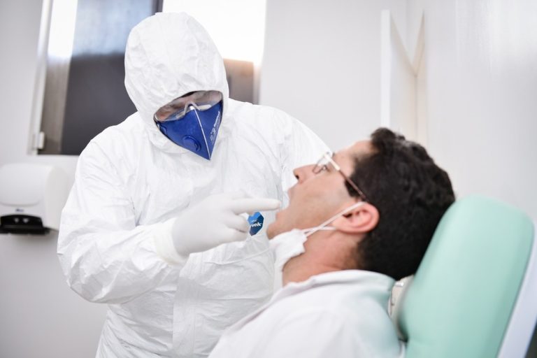 Número de contaminações sobe drasticamente e AC registra 256 casos de covid-19 em 24h