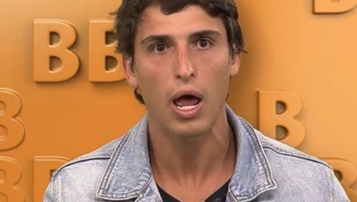 Felipe Prior ganha quase um milhão de seguidores em menos de 24 hs