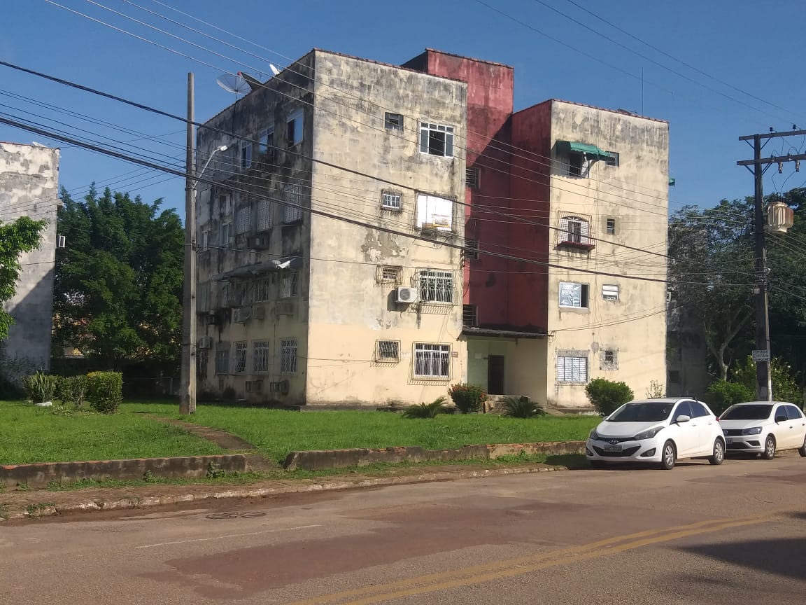 Bandidos roubam carro e danificam outro no Manoel Julião, em Rio Branco