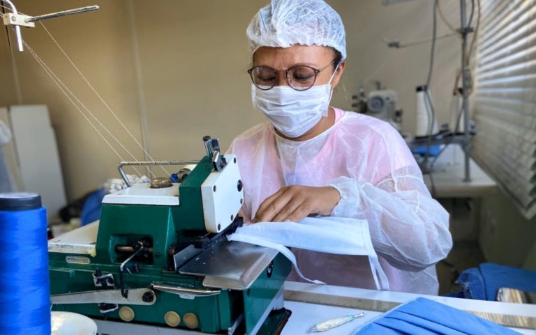 Uso de máscaras em locais fechados deixa de ser obrigatório no AC, exceto em alguns espaços; confira