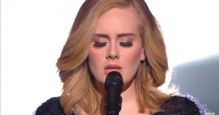 Brasileiro acusa estrela britânica Adele de plágio; saiba mais