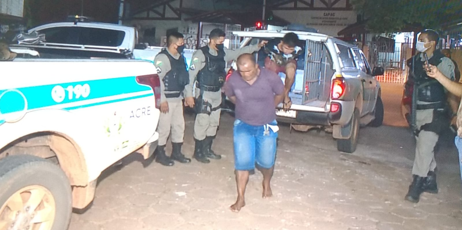 Criminosos invadem casa de pastor evangélico e tentam matá-lo; três acabam presos