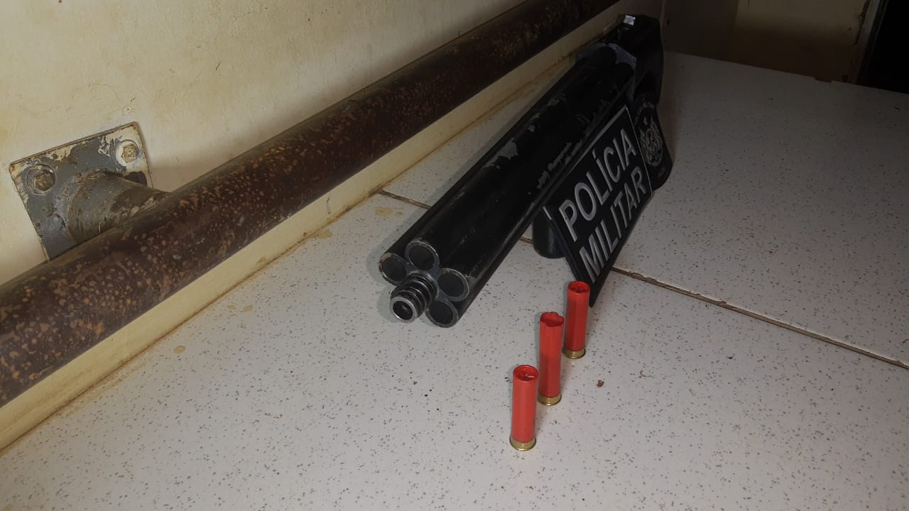 Polícia prende mulher com a escopeta do ‘Rambo’ em Rio Branco