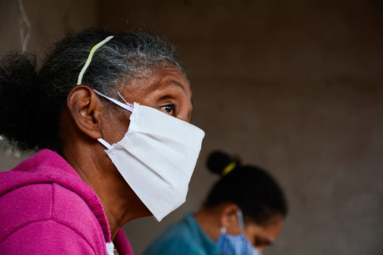 Enquete: leitores do ContilNet opinam sobre o fim do uso obrigatório de máscaras em locais fechados no AC