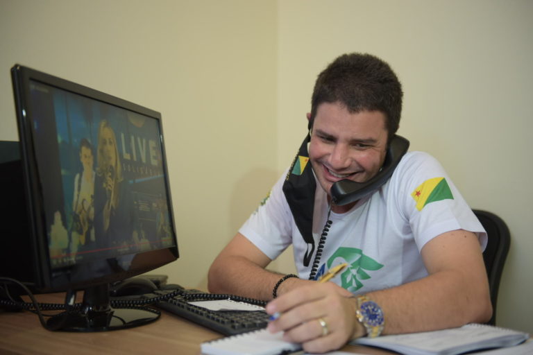 Avaliação positiva de Gladson é de mais de 80% em Cruzeiro do Sul, diz Data Control